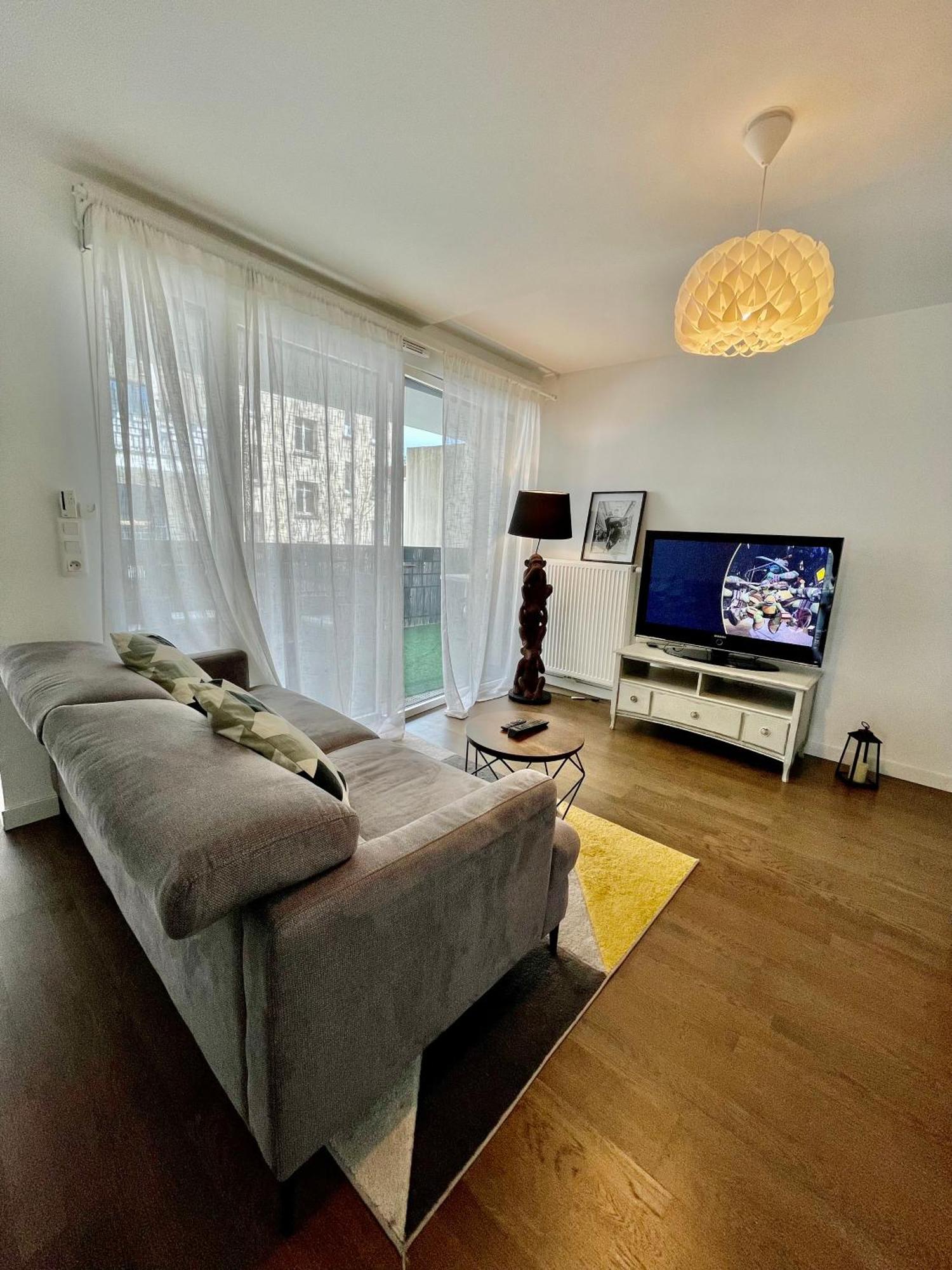 Sweet Escape Paris Centre - 3 Bds- Terrasse - Stade De France - Montmartre Saint-Ouen  Ngoại thất bức ảnh